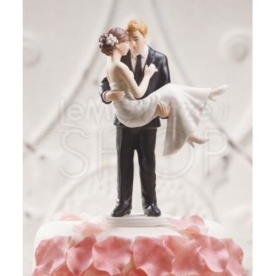 Cake topper con sposa in braccio allo sposo - LeMieNozze SHOP