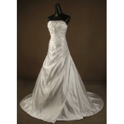 Abito da sposa classico Mod. Linda